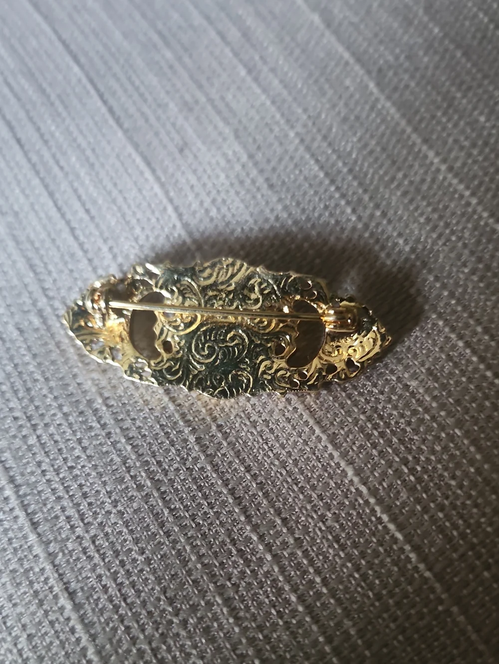 Vintage 1928 Gold Floral Bar Brooch, Preloved In Excellent Condition